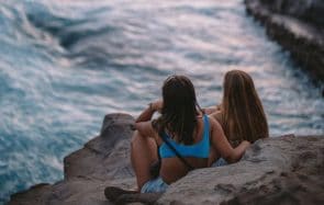 Non, la bisexualité de ma mère n’a pas influencé la mienne