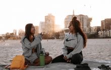 Tu fais peut-être partie des Zillennials : ni Millennials ni Gen Z !