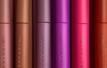 Anastasia Beverly Hills sort des encres à lèvres qui tiennent même sous un masque